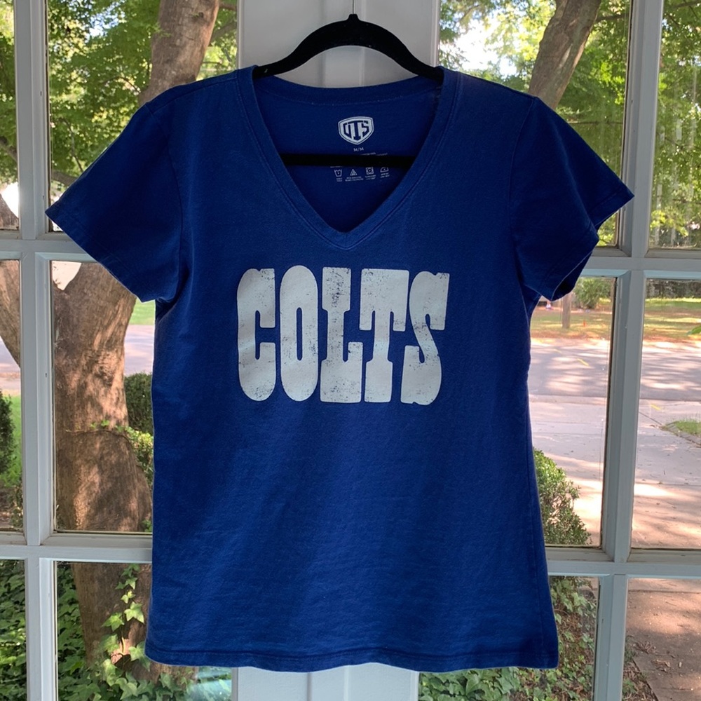 Indianapolis Colts OTS V-neck t-shirt, Medium